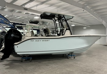 2025 Key West 244 Ice Blue Boat